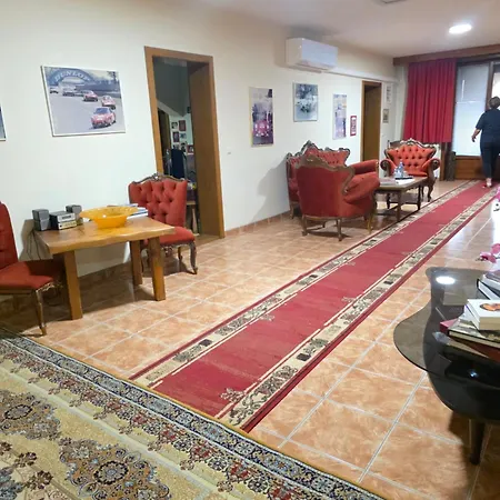 Zuta Kuca Lejlighed Svilajnac